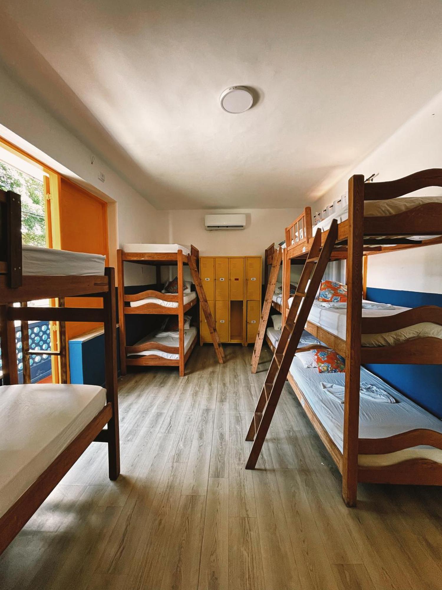 Hostel Barra Salvador Esterno foto